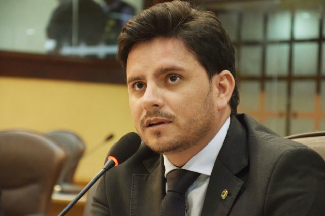 Ex-deputado assume Jucern, Arméli Brennand no Esporte e Pedro Florêncio na Sejuc