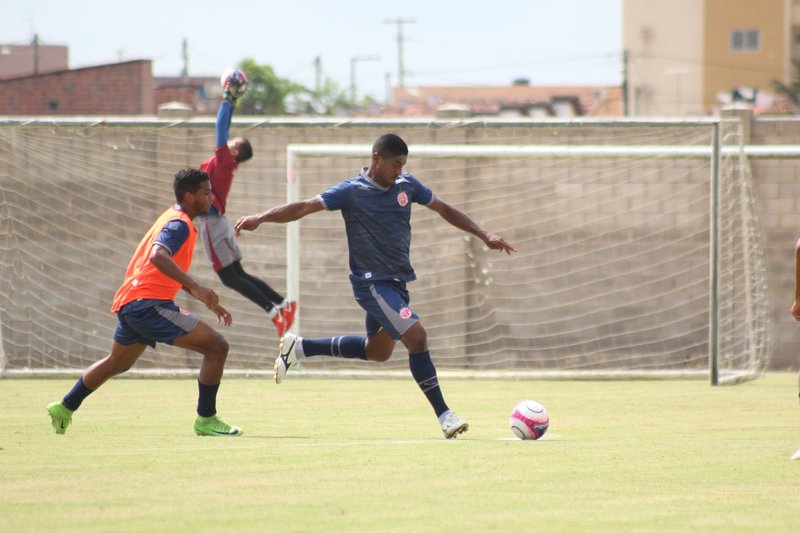 Potiguar x América: 18 jogadores alvirrubros viajam para Mossoró