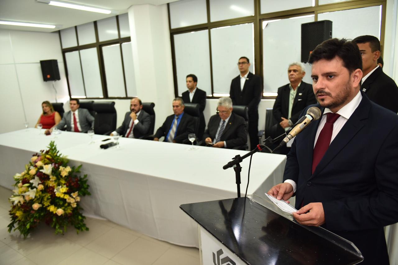 Carlos Augusto Maia assume Jucern e fala em fomentar a economia do Estado