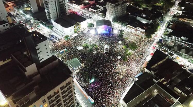 Paralamas do Sucesso atrai multidão na sexta de Carnaval em Natal