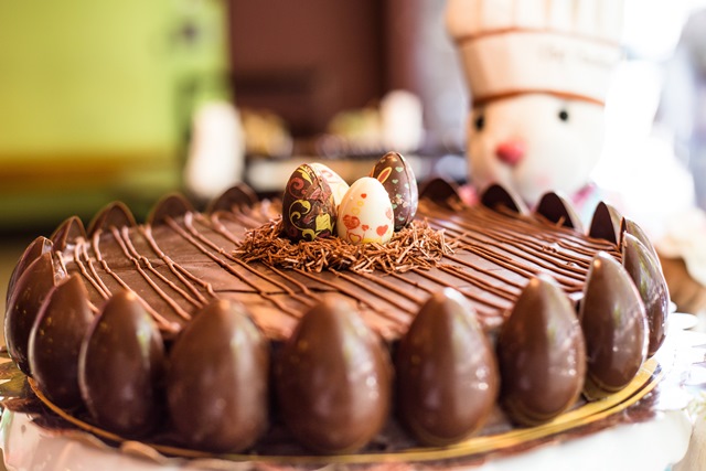 SENAI Clóvis Motta promove cursos de fabricação de chocolate e de brownie