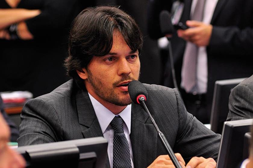 PEC de Fábio Faria defende pagamento de auxílio à vítima de violência doméstica