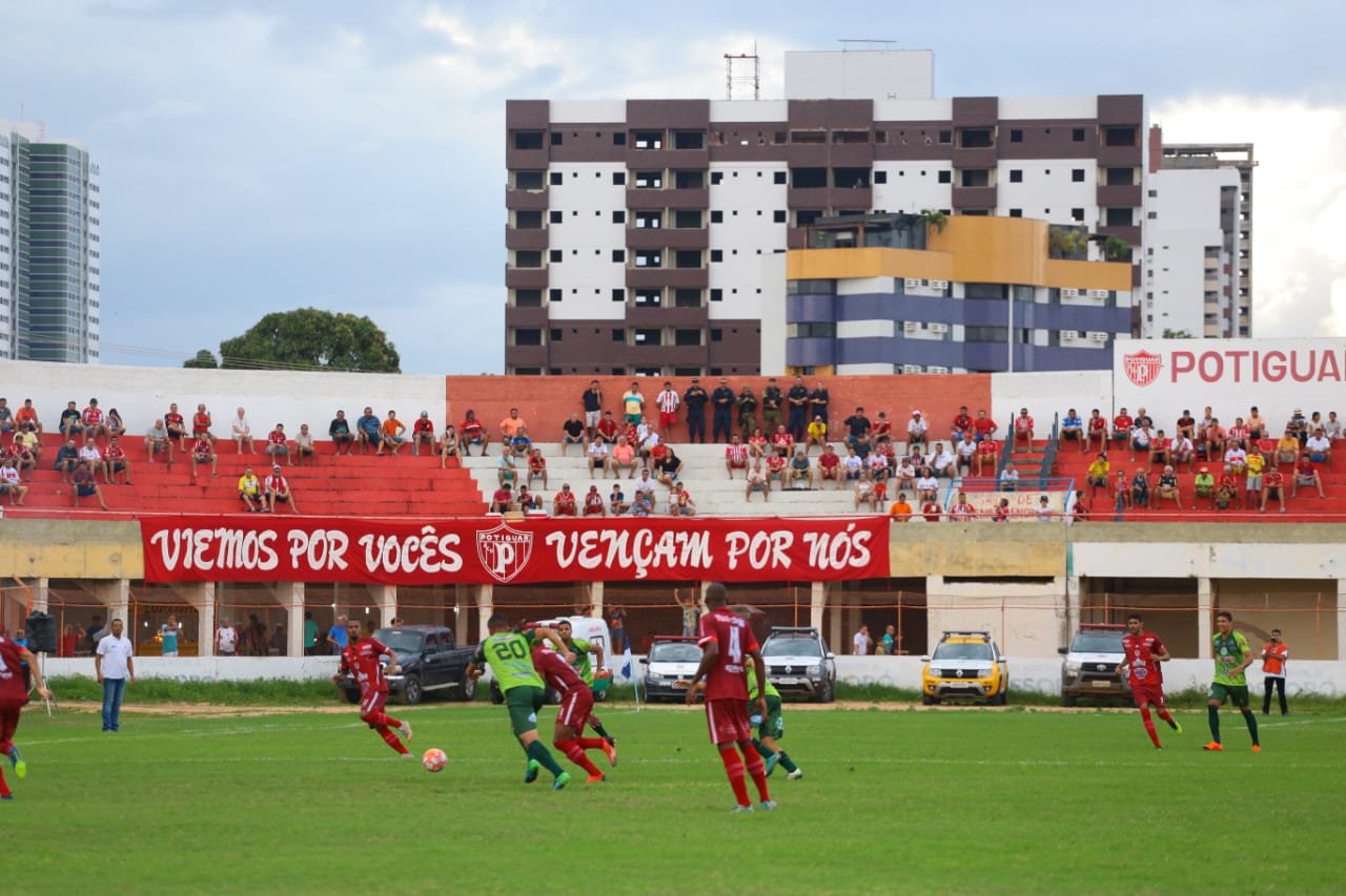 Potiguar de Mossoró vence Assu no Nogueirão e mantém briga pela liderança