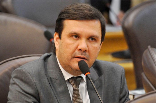 Deputado cobra do governo medidas efetivas para combate da seca no RN