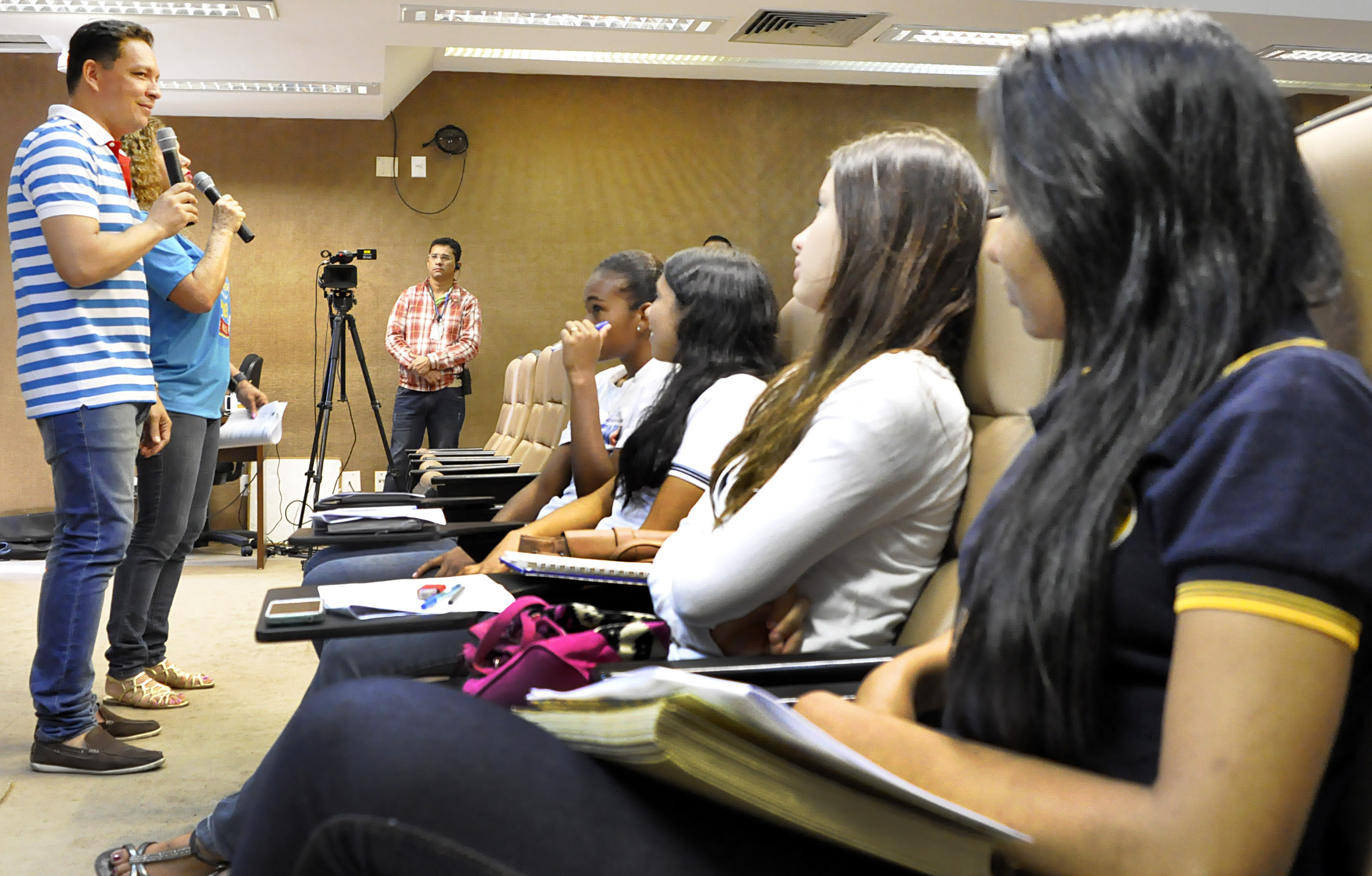 Quinta temporada do Conexão Enem estreia nesta quinta-feira na TV Assembleia