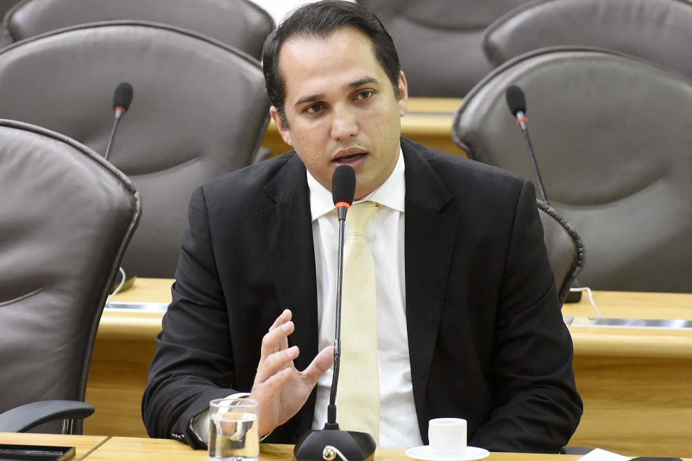 Deputado cobra do Governo "Proadi" para micro e pequenos empresários