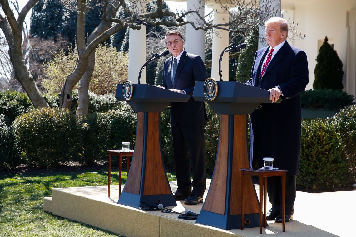 "Brasil tem presidente que não é anti-americano", diz Bolsonaro ao lado de Trump