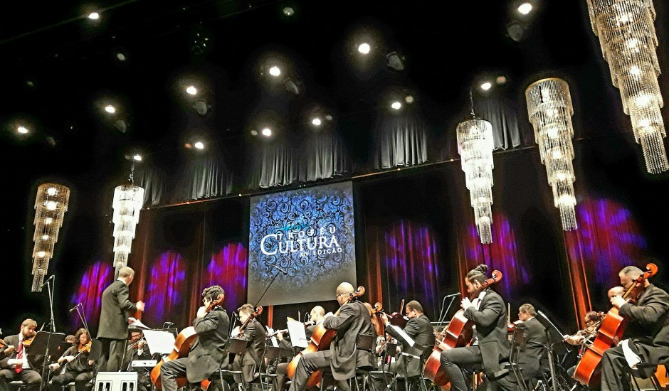 Troféu Cultura acontece nesta terça com acesso gratuito ao Teatro Riachuelo