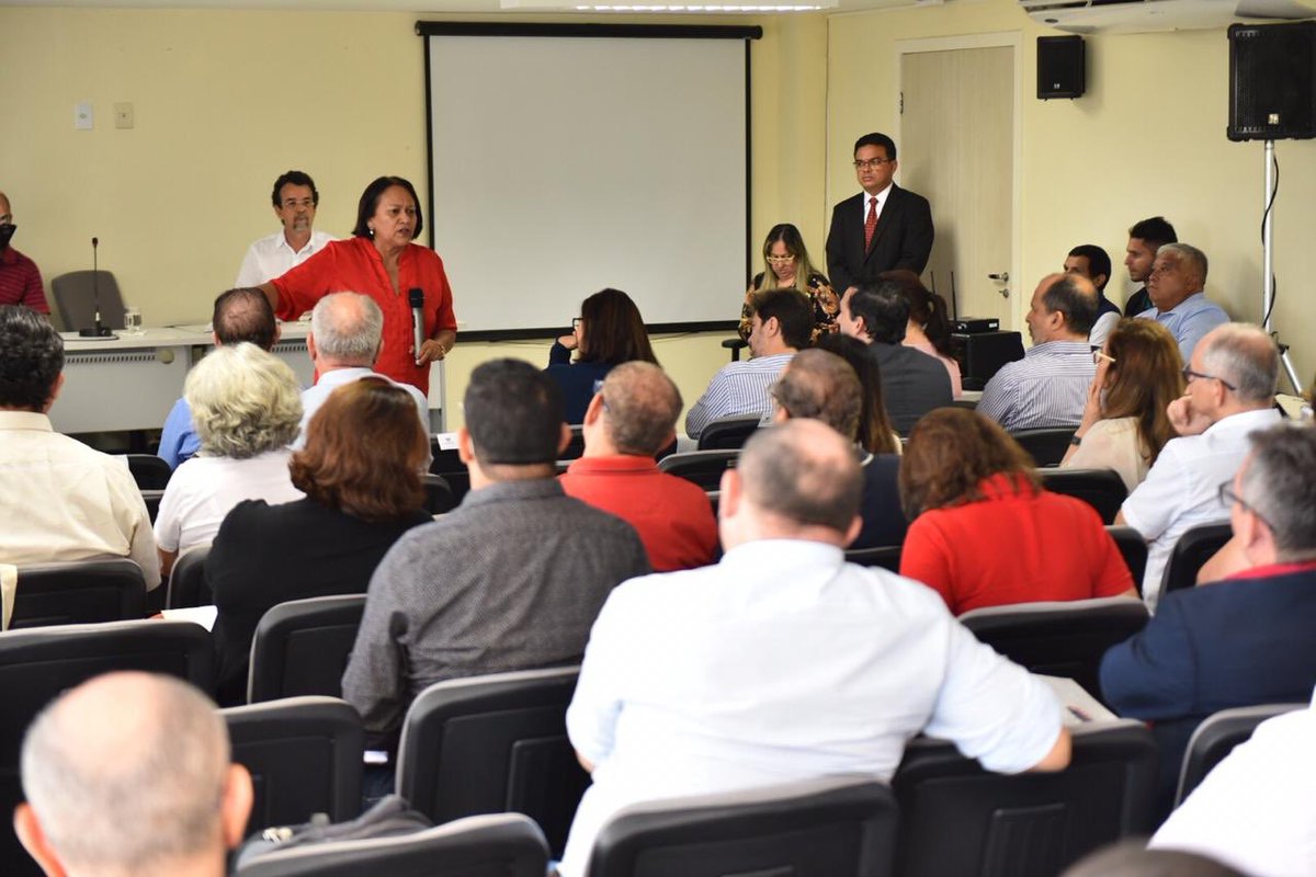 Governadora reúne secretariado e faz balanço dos três primeiros meses de gestão