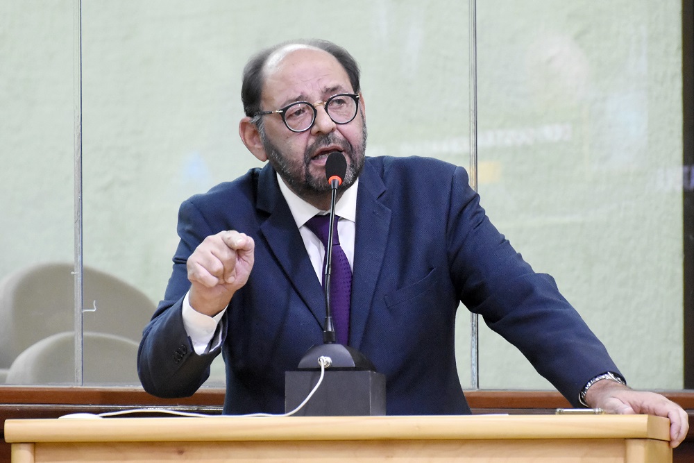 Gustavo Carvalho: "População está sendo enganada, o governo está mentindo"