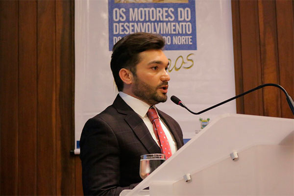 Prefeito exonera presidente da Urbana após encontrar lixo na Casa do Estudante