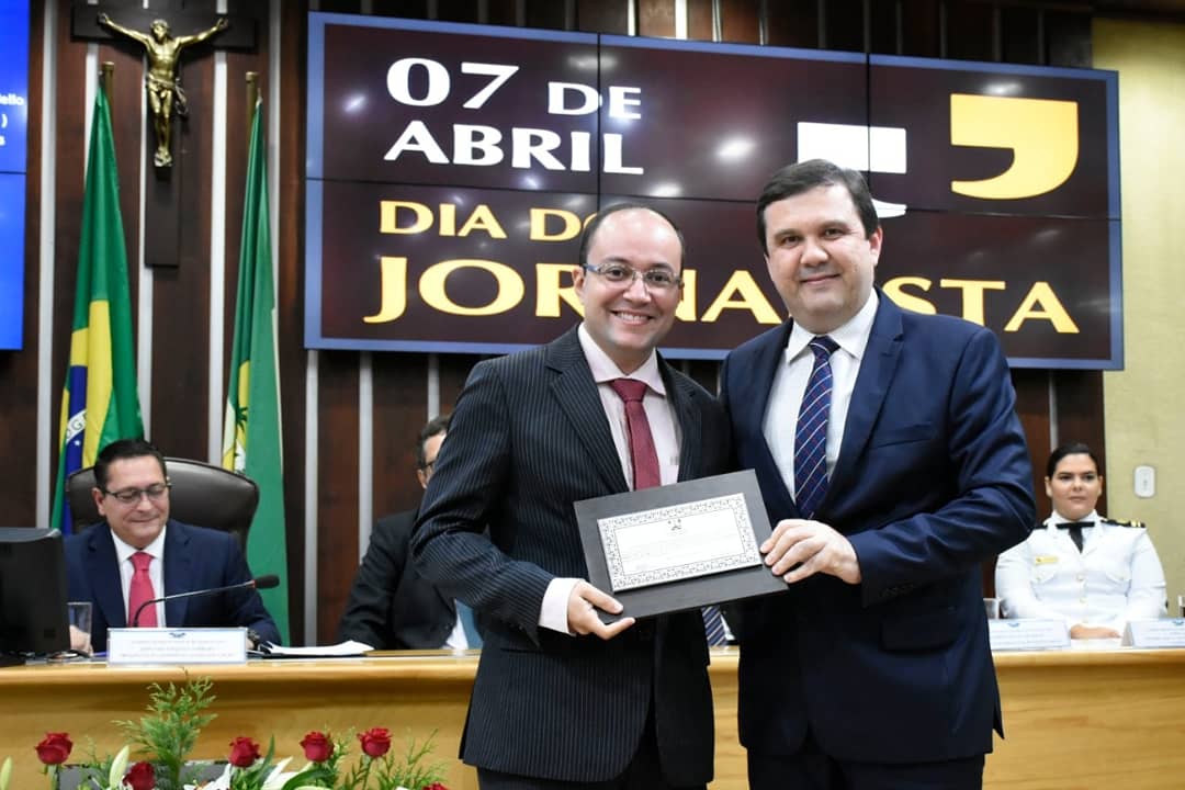 Diretor do Grande Ponto recebe homenagem da AL pelo Dia do Jornalista