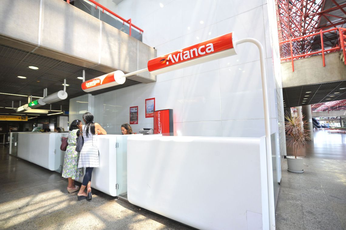 Avianca cancela 180 voos de sábado a quarta-feira