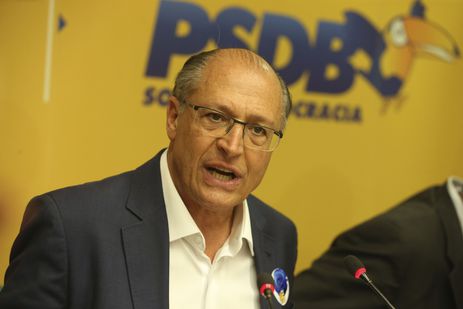 Justiça bloqueia bens de Alckmin e de executivos ligados a Odebrecht