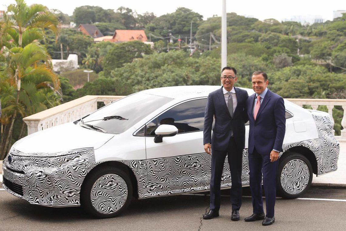 Primeiro carro híbrido flex do mundo é lançado no Brasil