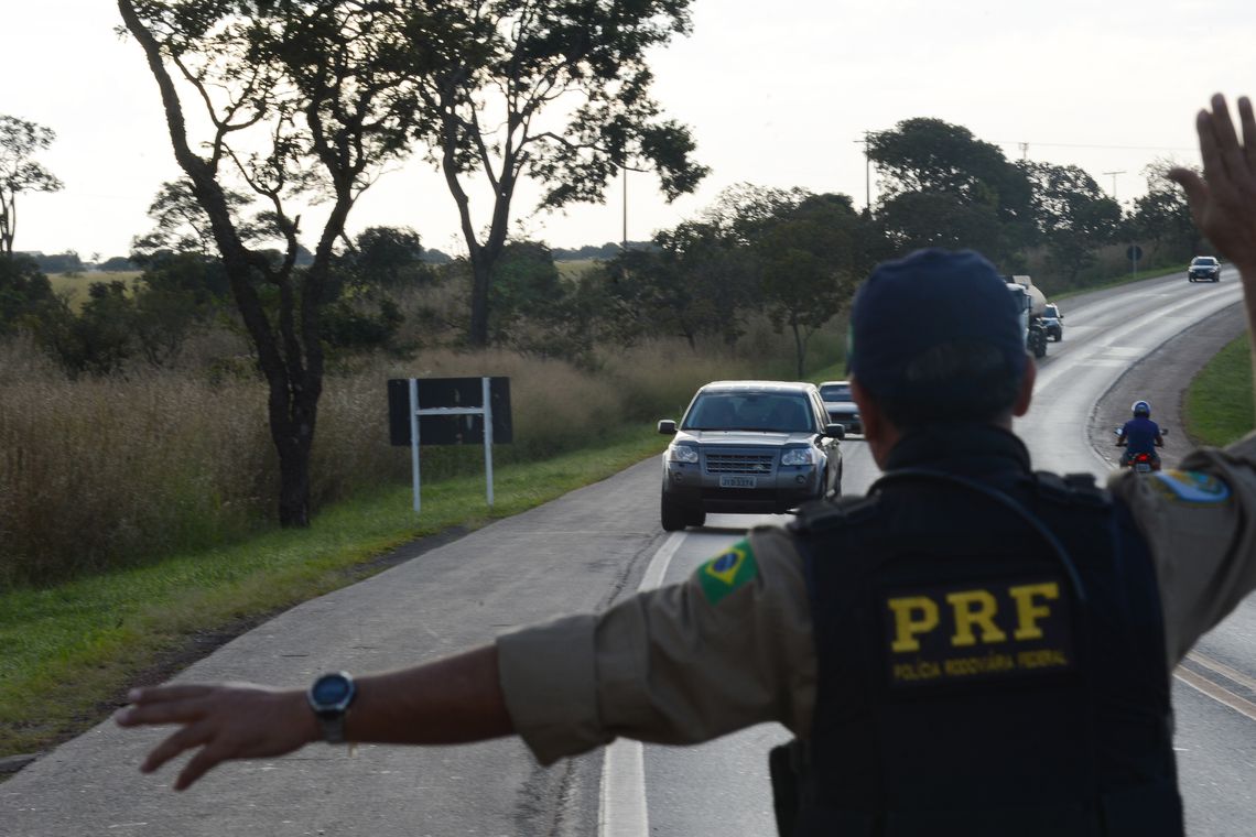 PRF registra queda de 50% no número de mortes durante feriado