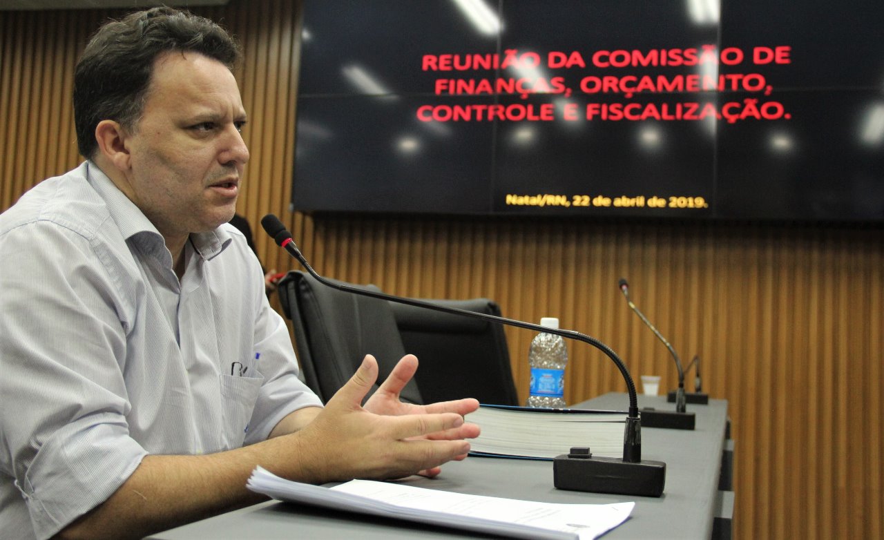 Comissão da Câmara Municipal suspende projeto que criou comenda Marielle Franco