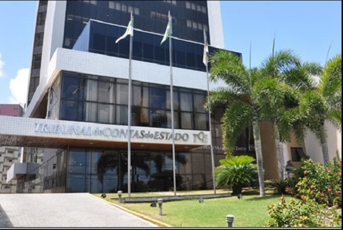 Avança projeto que aumenta salário de conselheiros do TCE e procuradores do MP