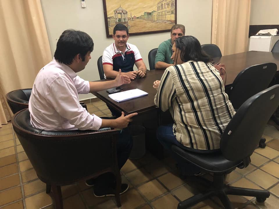 Prefeito de Currais Novos discute instalação de mineradora no município