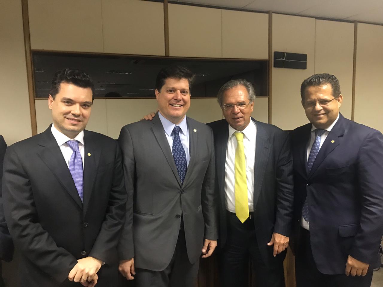 Em reunião com Guedes, Walter Alves pede ajuda financeira a Estados e municípios