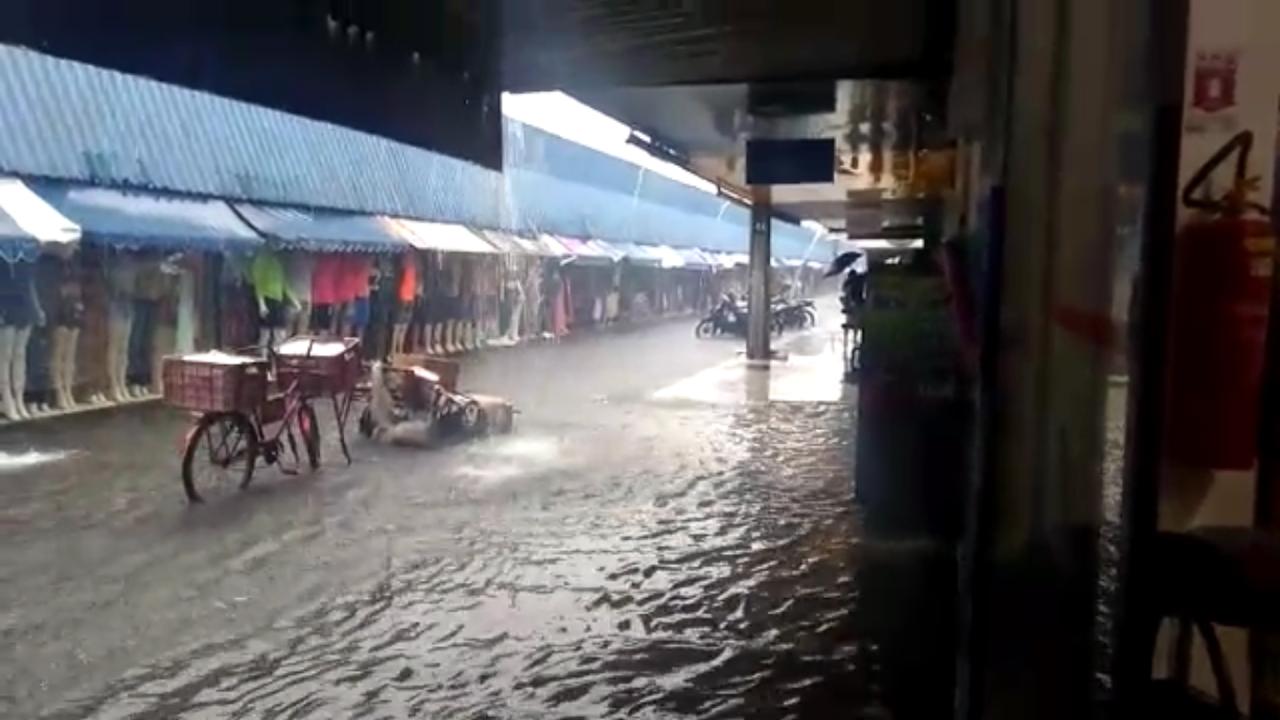 (VÍDEO) Maior gerador de ICMS do Estado, Alecrim fica debaixo d'água após chuvas