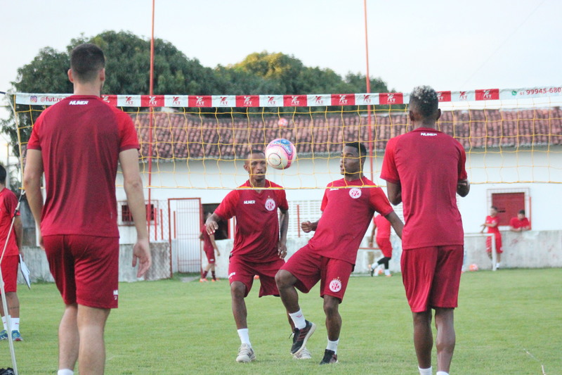América apresenta volante Moreilândia como reforço para Série D