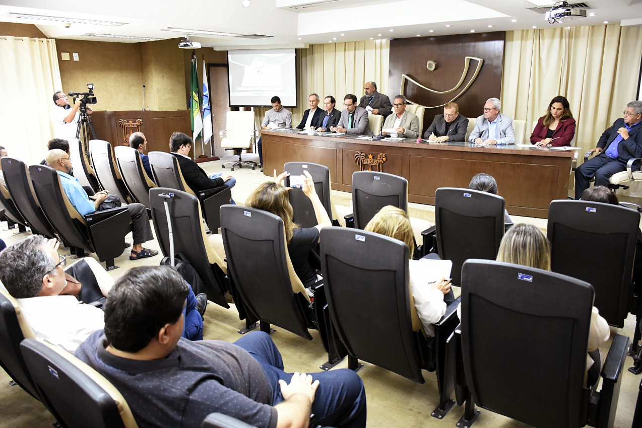 "RN passa por fase difícil, de estagnação e desemprego", diz deputado estadual