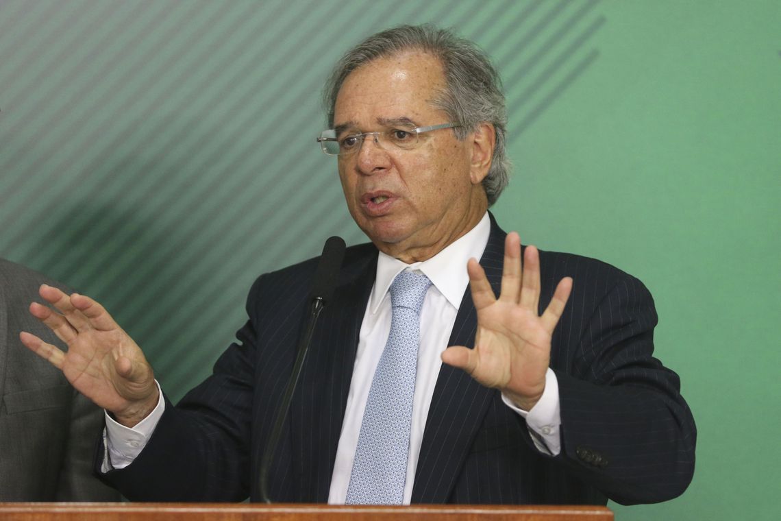 Guedes diz que governo trabalha para reduzir, não aumentar impostos
