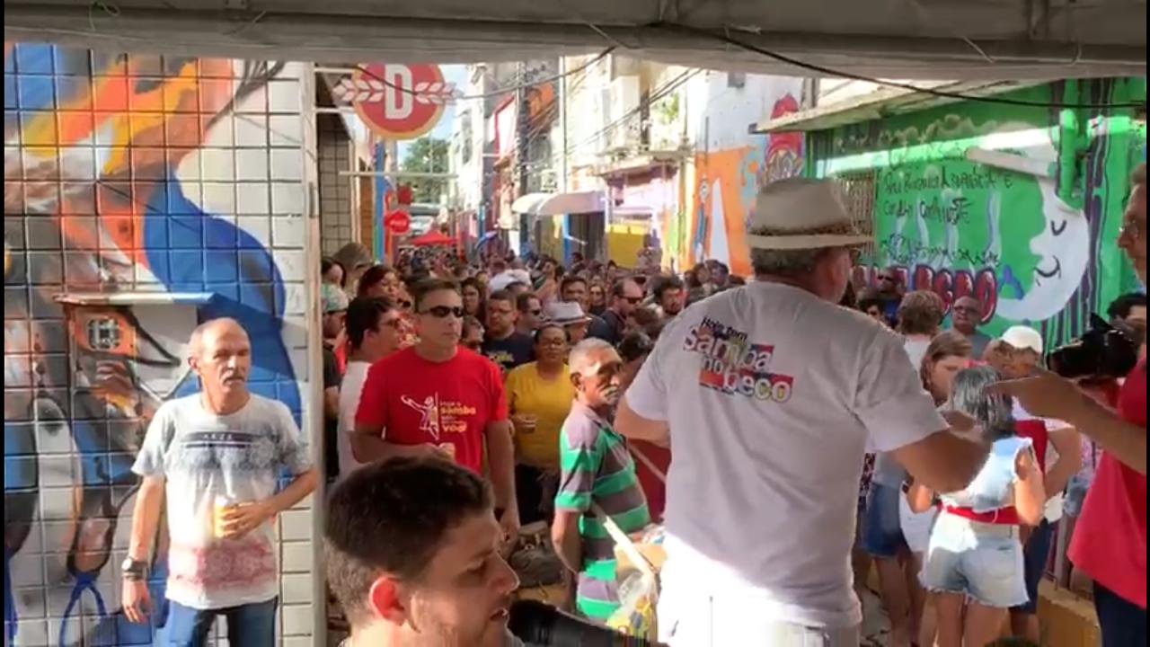 (VÍDEO) Revitalizado, Beco da Lama traz público de volta ao Centro; assista