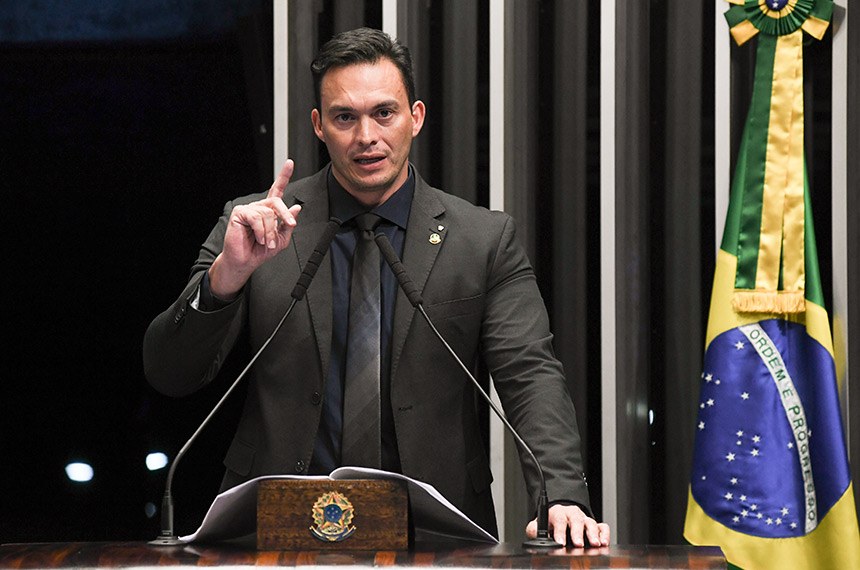 Projétil de arma de fogo precisa de identificação, afirma Styvenson