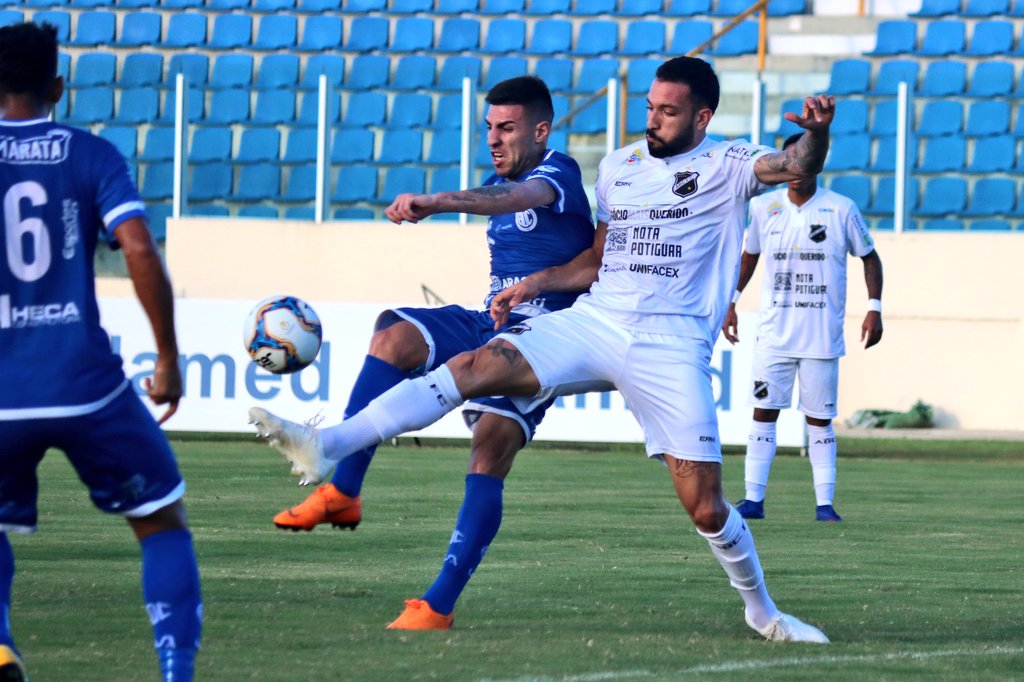 ABC leva gol no fim e perde para o Confiança em Sergipe pela Série C