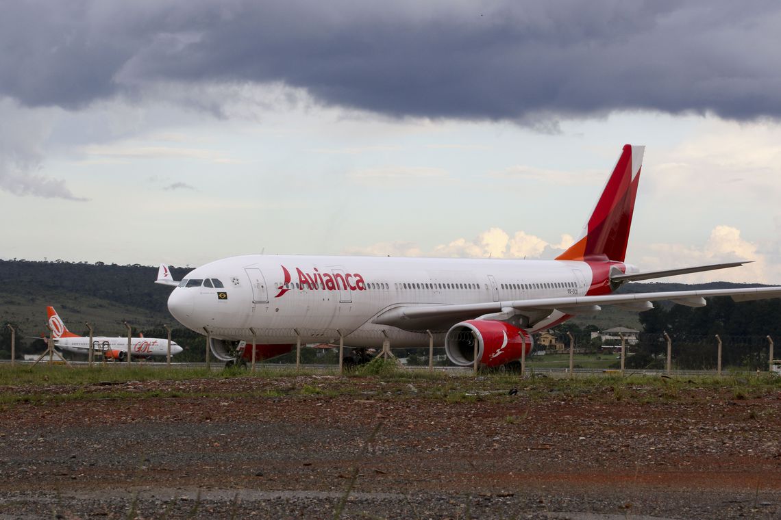 Azul oferece U$$ 145 milhões para comprar parte da Avianca