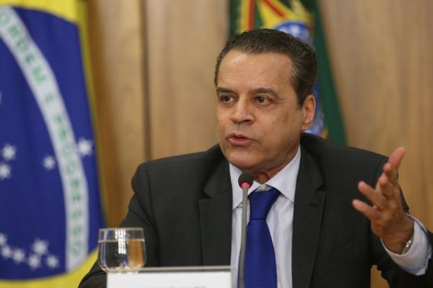 Sócio da Gol cita Henrique Alves em delação e aceita devolver R$ 70 milhões
