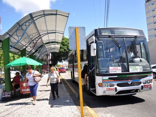 Comissão da Câmara aprova "botão de pânico" nos ônibus de Natal