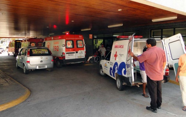 Sindsaúde: Mais de 100 pacientes esperam por cirurgia nos corredores do Walfredo