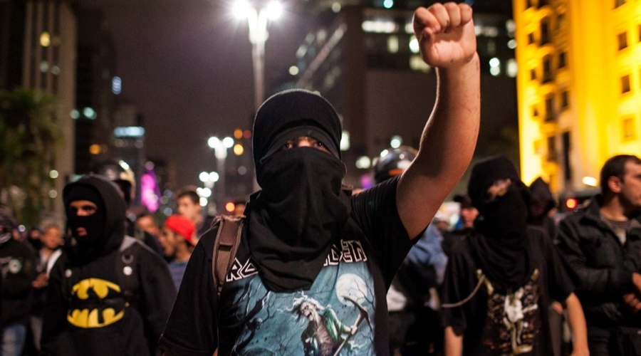 É Lei: Manifestantes com máscaras ou em anonimato poderão ser detidos em Natal