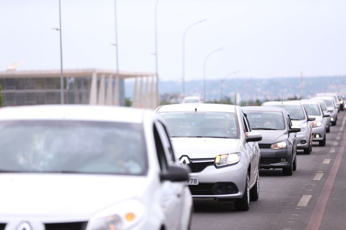 Governo regulamenta inscrição de motorista de aplicativo no INSS