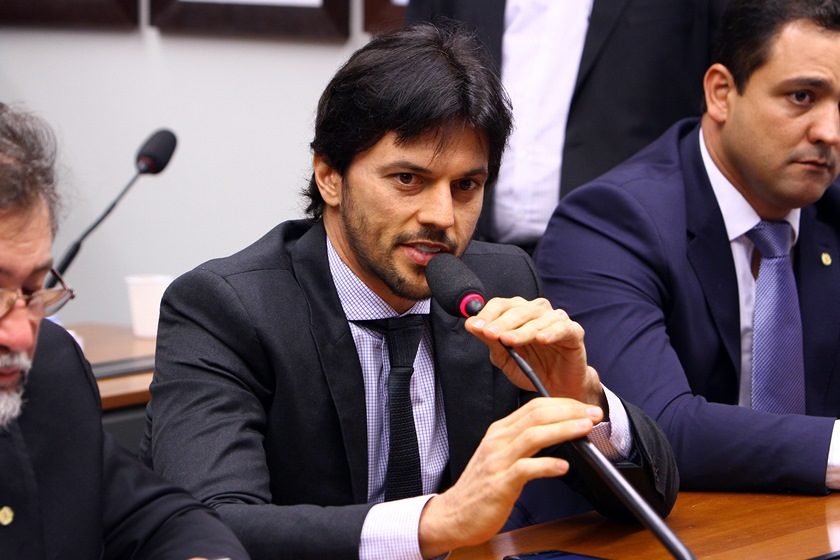 Fábio Faria chama atenção para combate à violência e abuso infantil