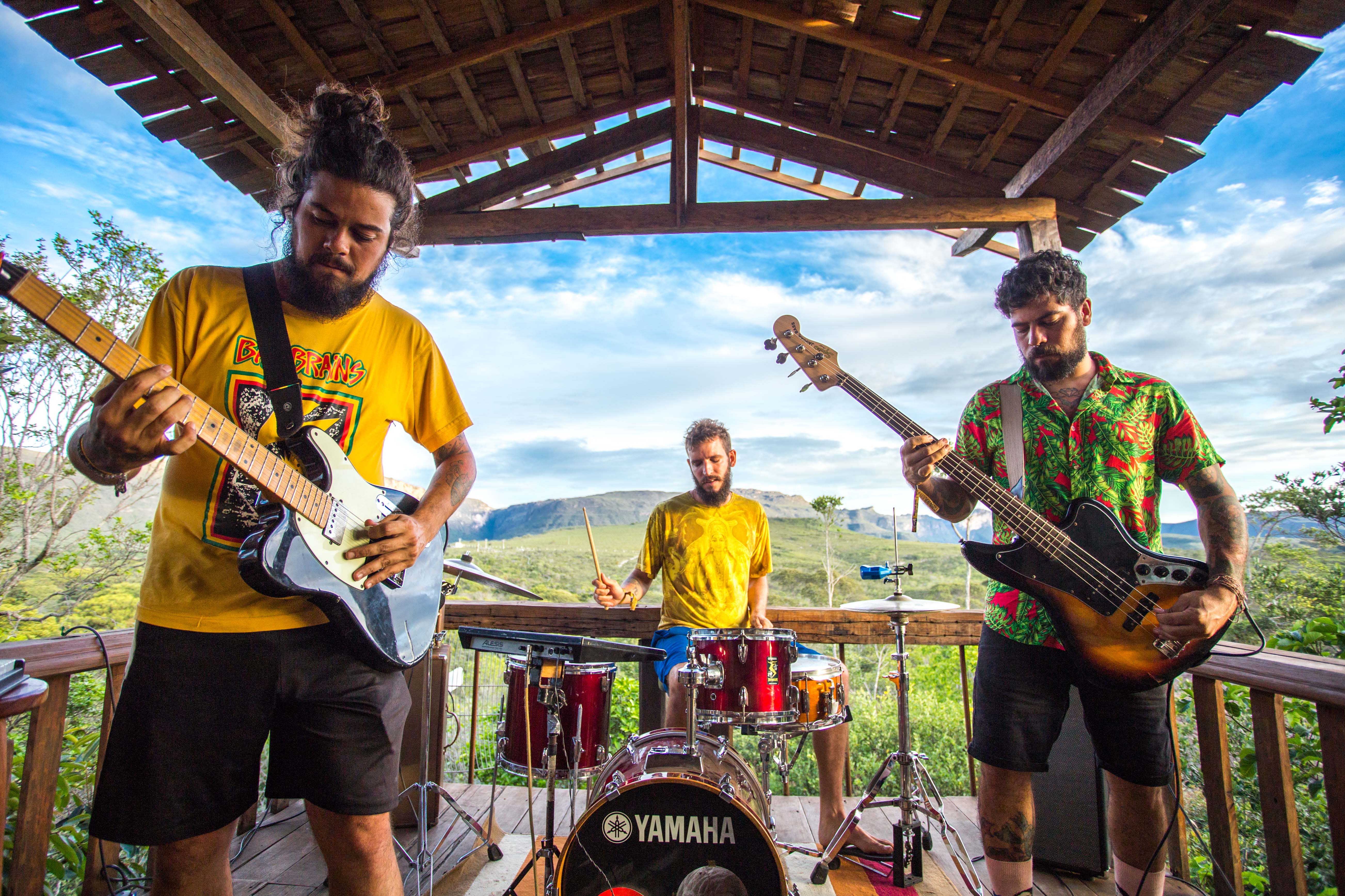 Som Sem Plugs rompe limites territoriais e grava clipe na Chapada Diamantina