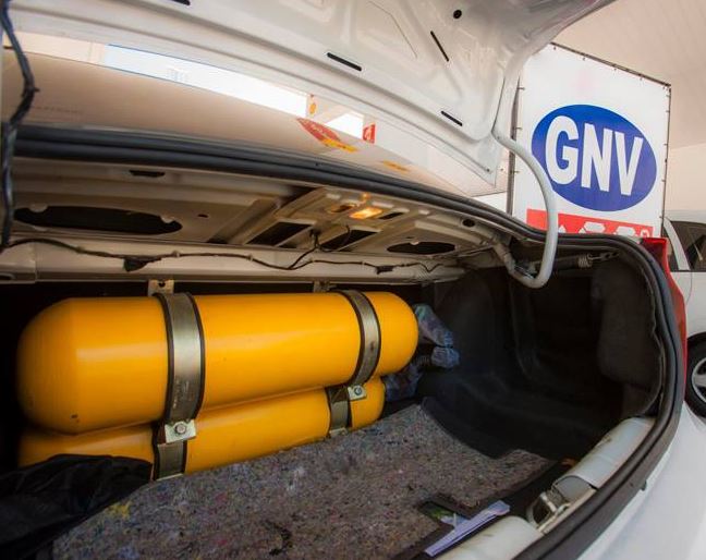 Governo do RN quer reduzir custos do gás natural para transporte de passageiros