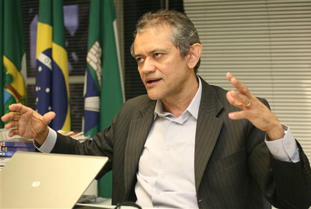 Medida Provisória terá impacto em 2.300 empregos da CAERN, diz Sérgio Linhares