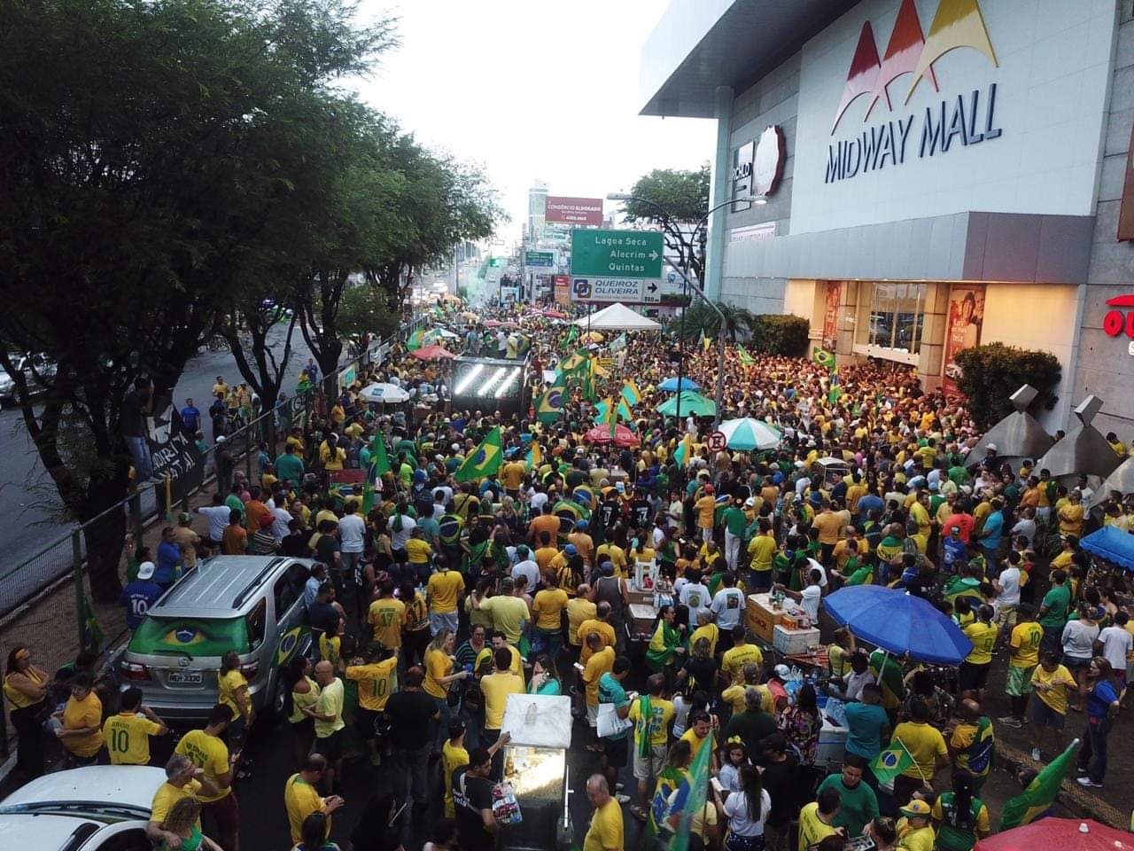 Manifestação reúne cerca de 20 mil pessoas em Natal em apoio a governo Bolsonaro