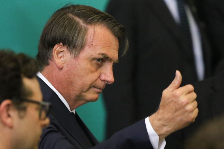 Bolsonaro propõe pacto com Legislativo e Judiciário