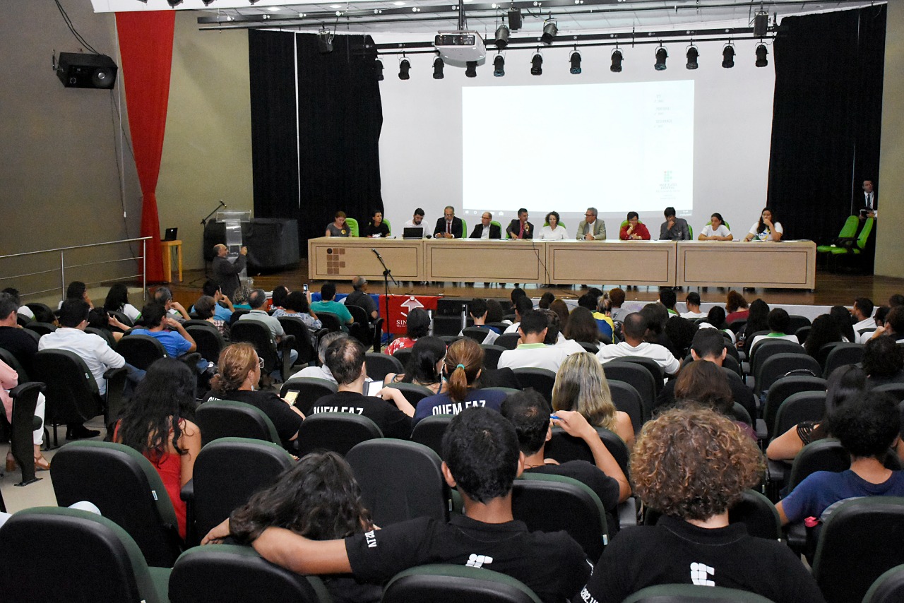 Campus Central do IFRN terá este ano metade dos recursos de 2014, diz diretor