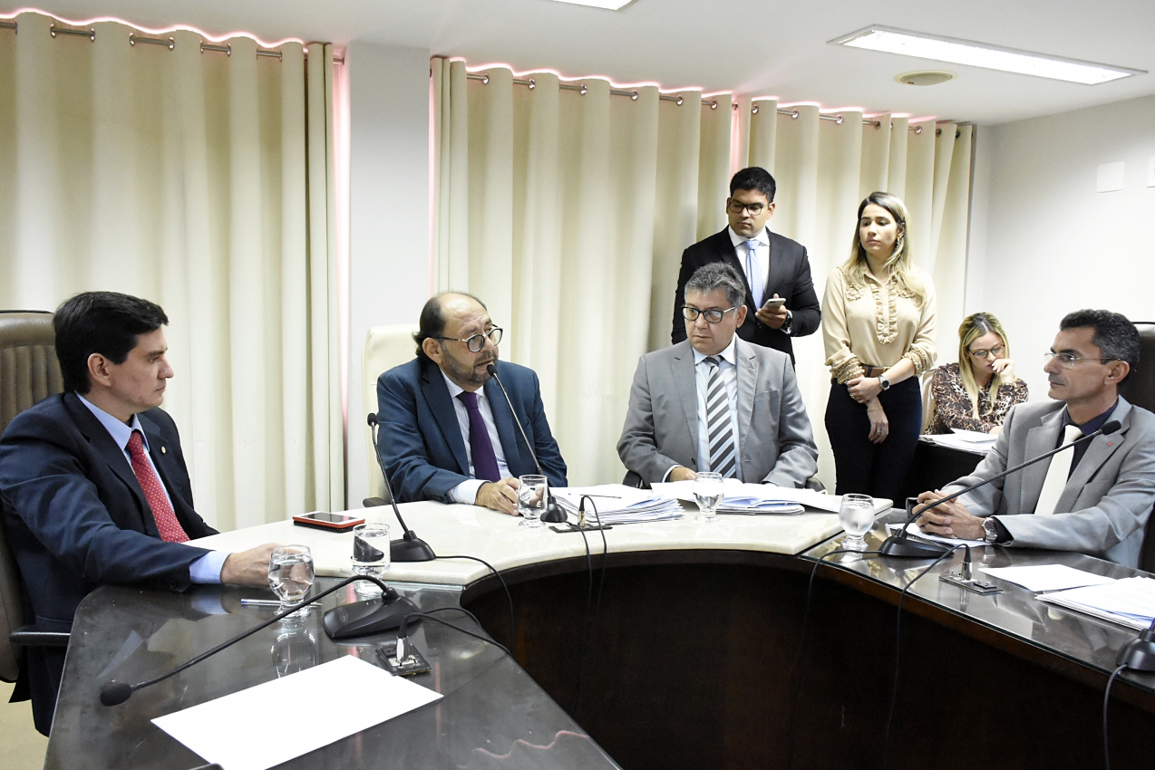 Assembleia começa a analisar PEC do Teto de Gastos proposta por Fátima Bezerra