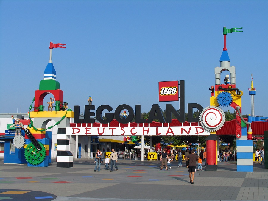 Na Alemanha, parques Legoland e Playmobil garantem diversão em família