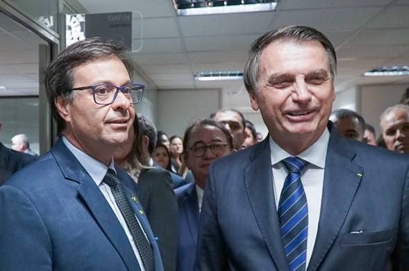 BOLSONARO DEFENDE TURISMO COMO IMPORTANTE ATIVIDADE ECONÔMICA PARA O PAÍS