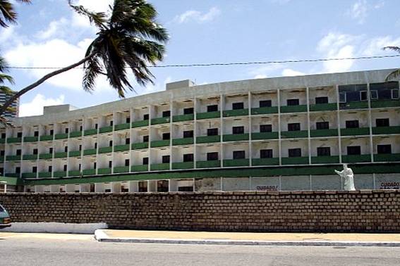 Justiça autoriza demolição de escombros do antigo Hotel Reis Magos