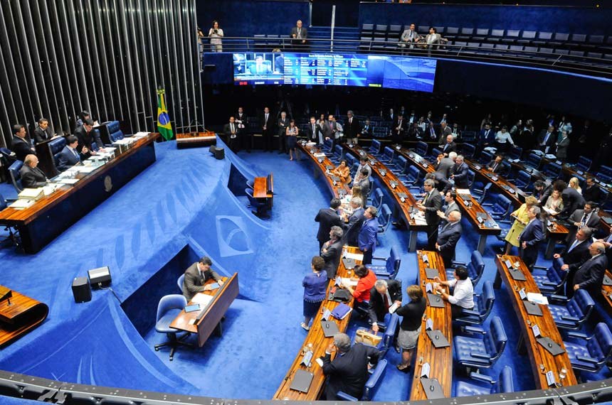 Senado tenta votar nesta segunda-feira MPs que perdem a validade hoje