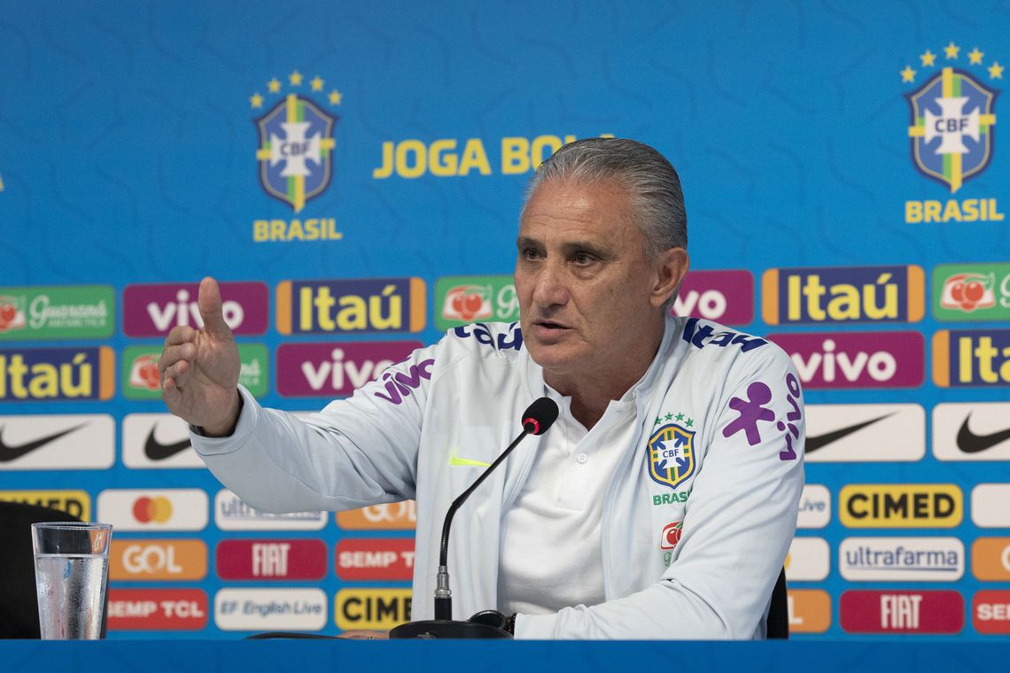 Tite comenta suspeita de estupro contra Neymar: 'Não vou julgar'